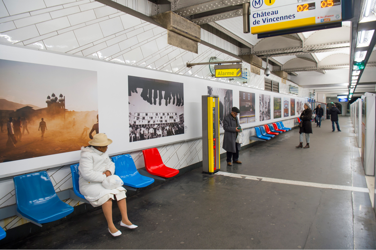 La ville en Histoire(s) installation view. © RATP/ Jean-François Mauboussin