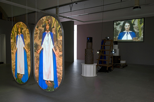 Switching Marys (2004–05) by Mike Kelley. Photo by Fredrik Nilsen