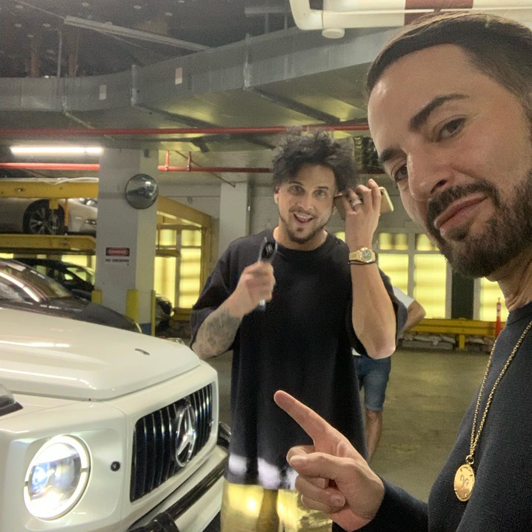 Char Defrancesco and Marc Jacobs with their new Mercedes 2019 G63. Image courtesy of Jacobs' Instagram