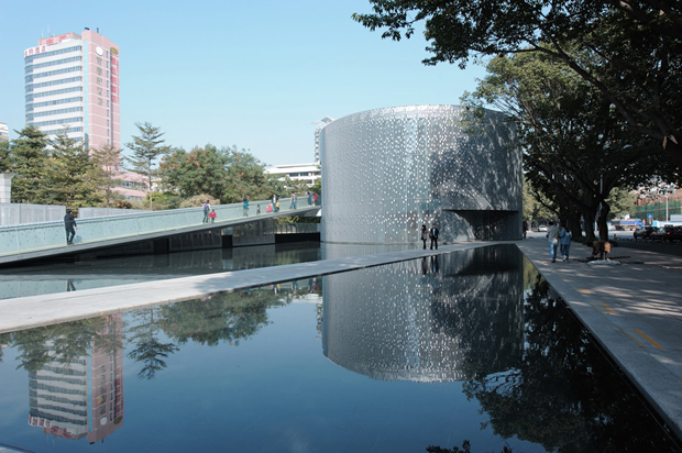 Nanshan Marriage Center photo © Meng Yan & Wu Qiwei