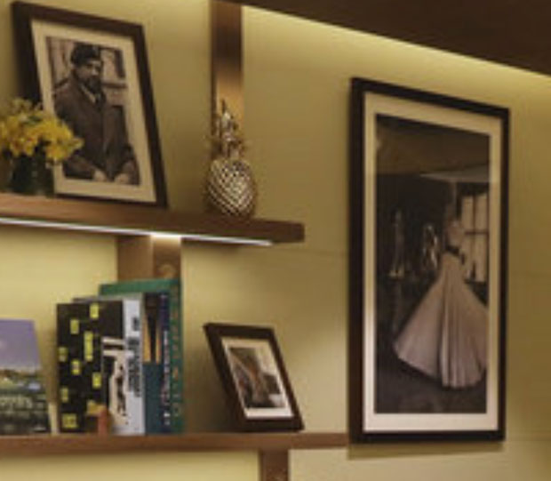 The Oscars 2017 green room with our Le Corbusier Le Grand book on the shelves