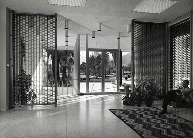 Santa Fe Federal Savings & Loan 1960 - E. Stewart Williams - photo Julius Shulman