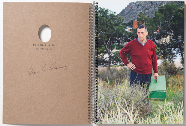 The inside cover from Ricardo Cases' Paloma al Aire (2011) as republished in The Photobook: A History Volume III