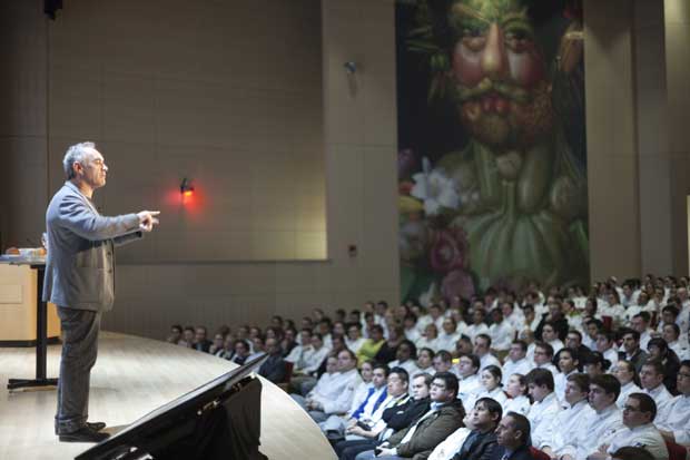 Ferran addresses the 800 strong Culinary Institute of America audience