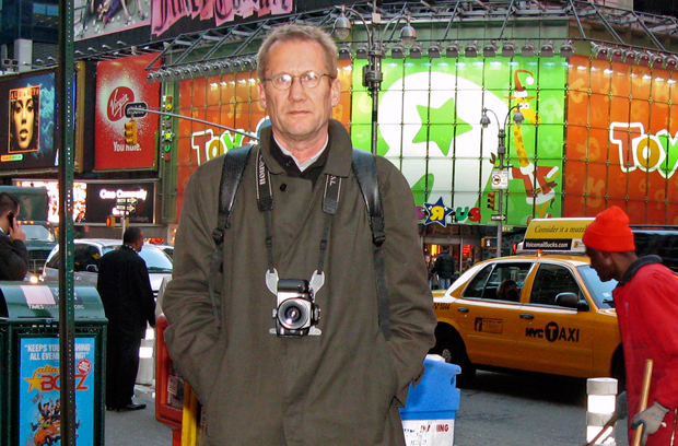 Hans Eijkelboom, New York - photographed by Sheila Matthes