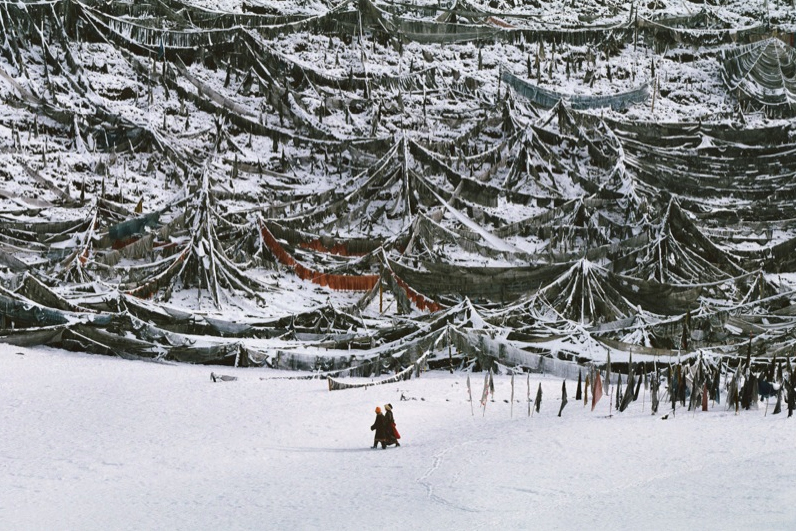 Steve McCurry, Pray flags (2001), Machen, Tibet