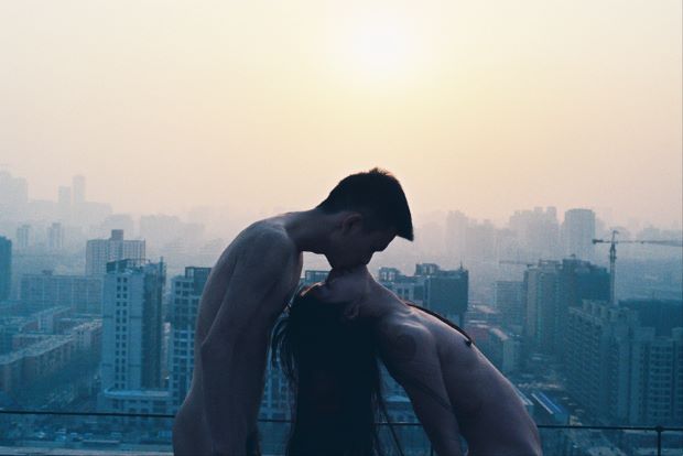 From La Chine à Nue by Ren Hang