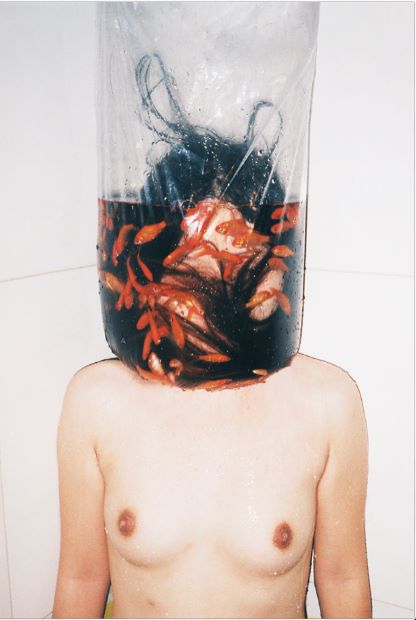 From La Chine à Nue by Ren Hang