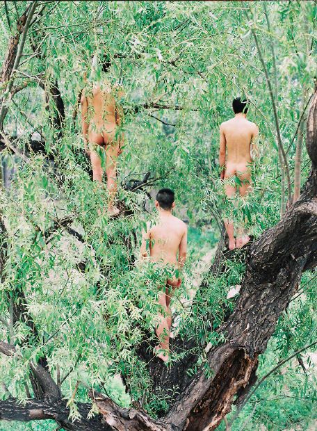 From La Chine à Nue by Ren Hang