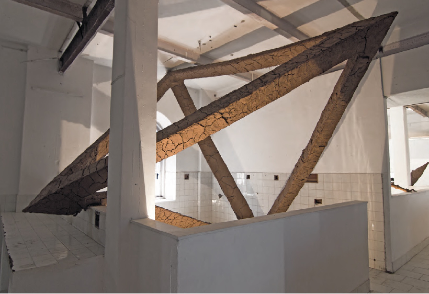 HARBINGER, 2014 Found object armatures and unfired clay Variable dimensions Installation views, ‘Whorled Explorations’ exhibition, Kochi- Muziris Biennale, Kochi, India Sahej - Sahej Rahal, Courtesy the artist and Chatterjee & Lal