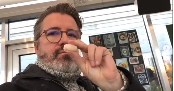 Olafur Eliasson with his scallop snack