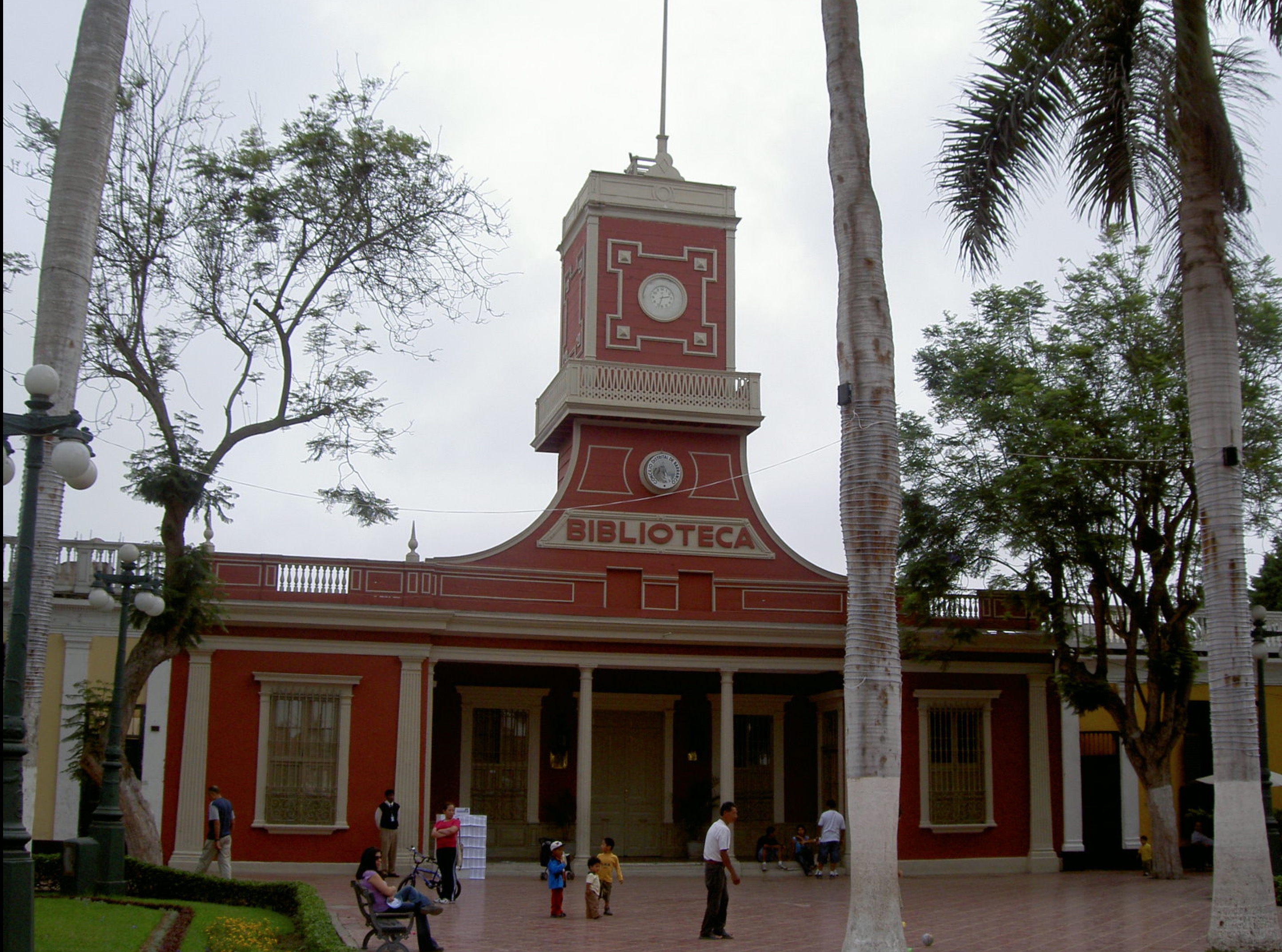 Barranco's town square - photo courtesy Wikimedia Commons