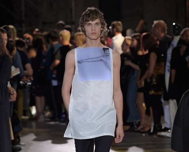 Raf Simons creates Robert Mapplethorpe collection | art | Agenda | Phaidon