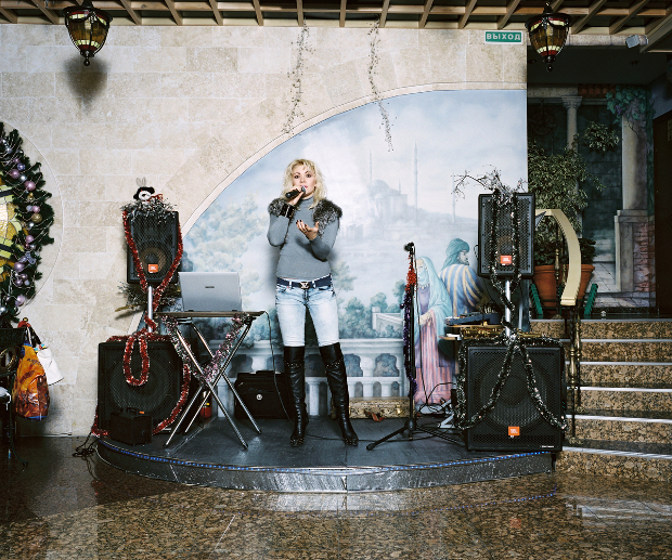 Sochi Singers, from The Sochi Project - Copyright Rob Hornstra, courtesy Flatland Gallery NL/Paris