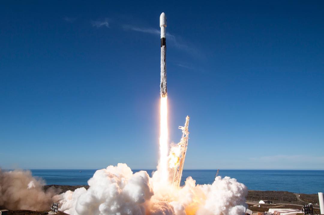 SpaceX's Falcon 9 rocket launching in California yesterday. Image courtesy of Space X's Instagram