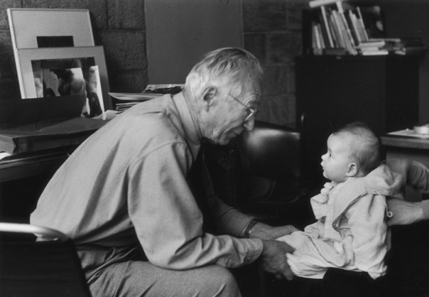 Edward Steichen and Ellen Erwitt (1953), New York, by Elliott Erwitt; as reproduced in the great Elliott Erwitt book, Snaps