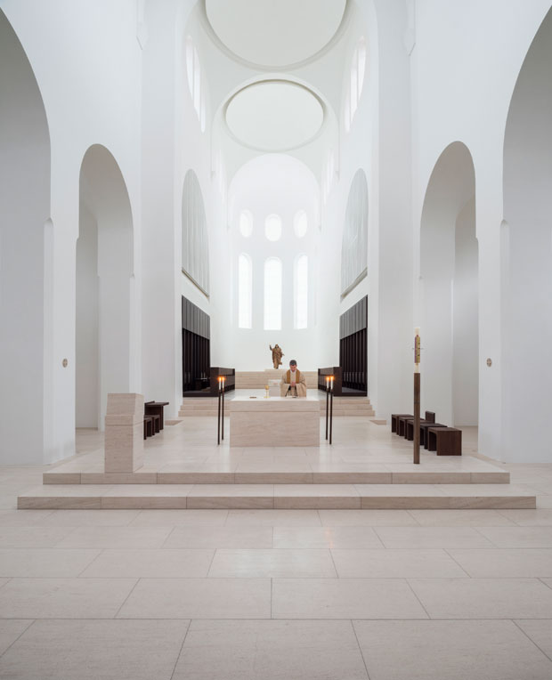 St Moritz Church, Augsburg, Germany - John Pawson (photo by Gilbert McCarragher)