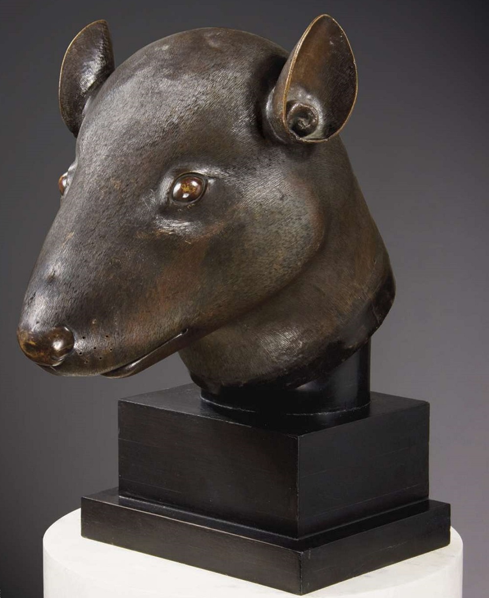The rat bronze, returned by Pinault