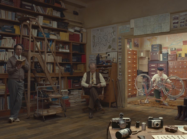 A still from The French Dispatch by Wes Anderson