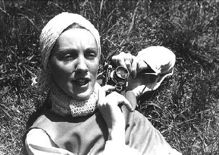 Toni Frissell, c. 1935. Public domain, via Wikimedia Commons