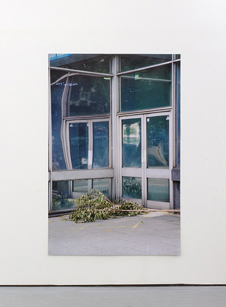 Bruno Zhu, Untitled (2012), C-type print, 185 x 127 cm