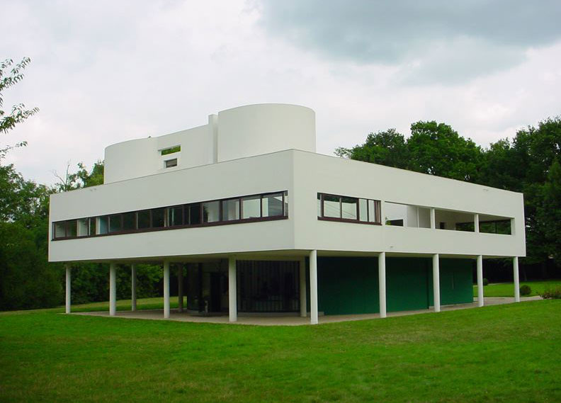 Villa Savoye - Le Corbusier and Pierre Jeanneret