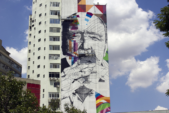 Oscar Niemeyer by Eduardo Kobra